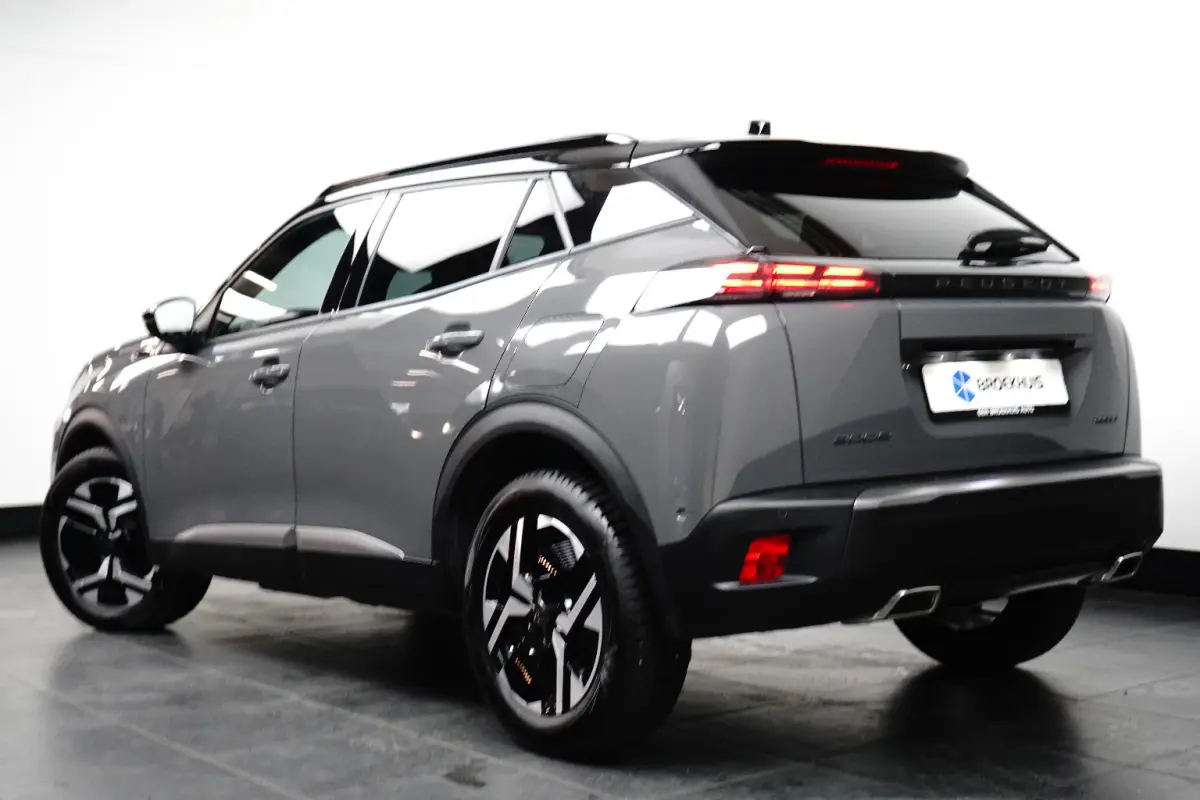 1.2 Hybrid 145 GT Rondomzicht Camera | Navigatie | Carplay | Leder/Stof | Adaptieve Cruise | Digitaal Dashboard | Climate | 360 camera | Achteruitrijcamera | Adaptieve Cruise Control