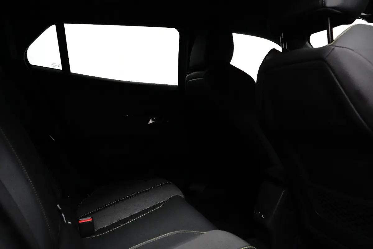 1.2 Hybrid 145 GT Rondomzicht Camera | Navigatie | Carplay | Leder/Stof | Adaptieve Cruise | Digitaal Dashboard | Climate | 360 camera | Achteruitrijcamera | Adaptieve Cruise Control