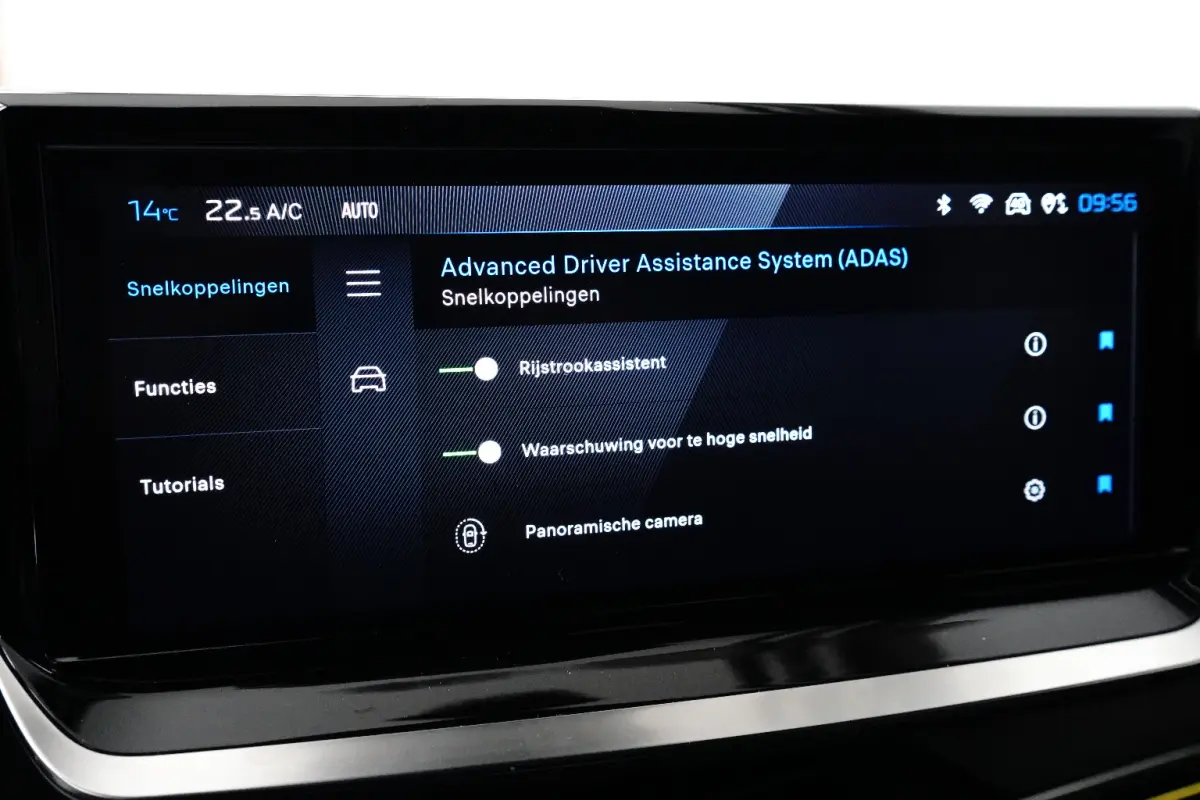 1.2 Hybrid 145 GT Rondomzicht Camera | Navigatie | Carplay | Leder/Stof | Adaptieve Cruise | Digitaal Dashboard | Climate | 360 camera | Achteruitrijcamera | Adaptieve Cruise Control