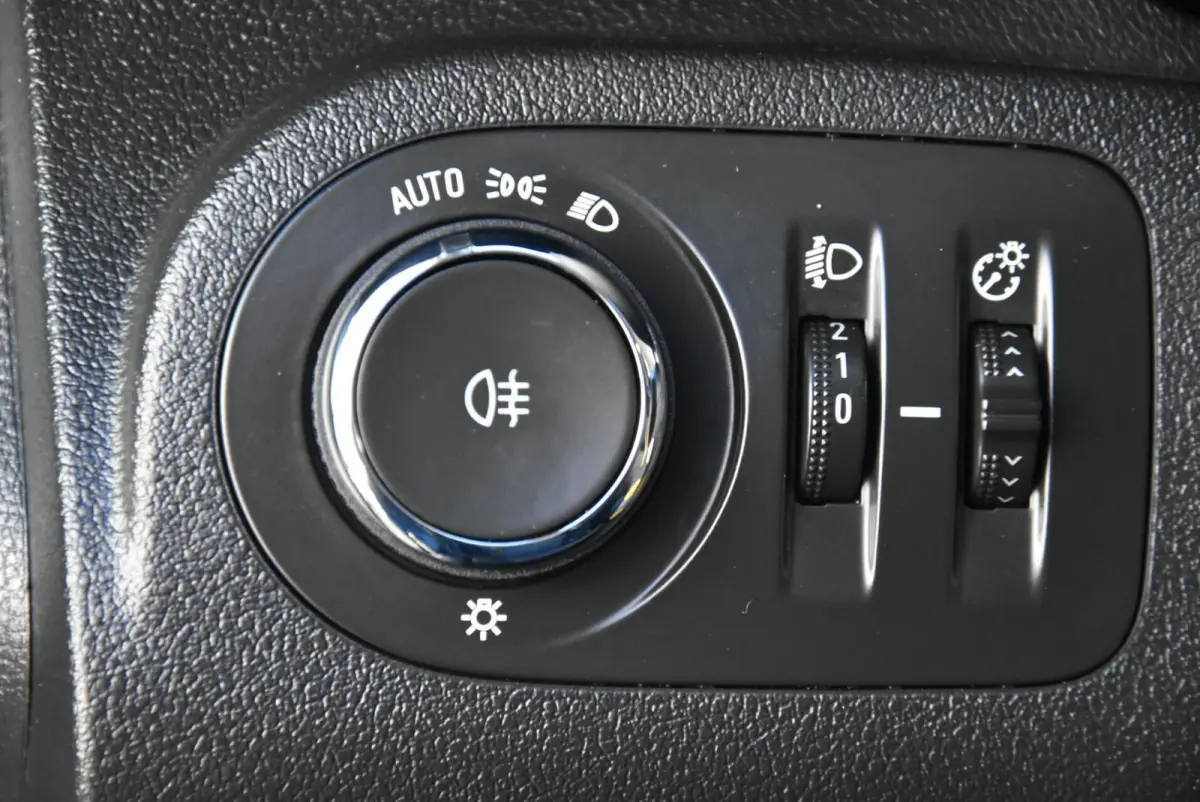 1.5D Airco Apple Carplay Navi Cruise PDC Trekhaak
