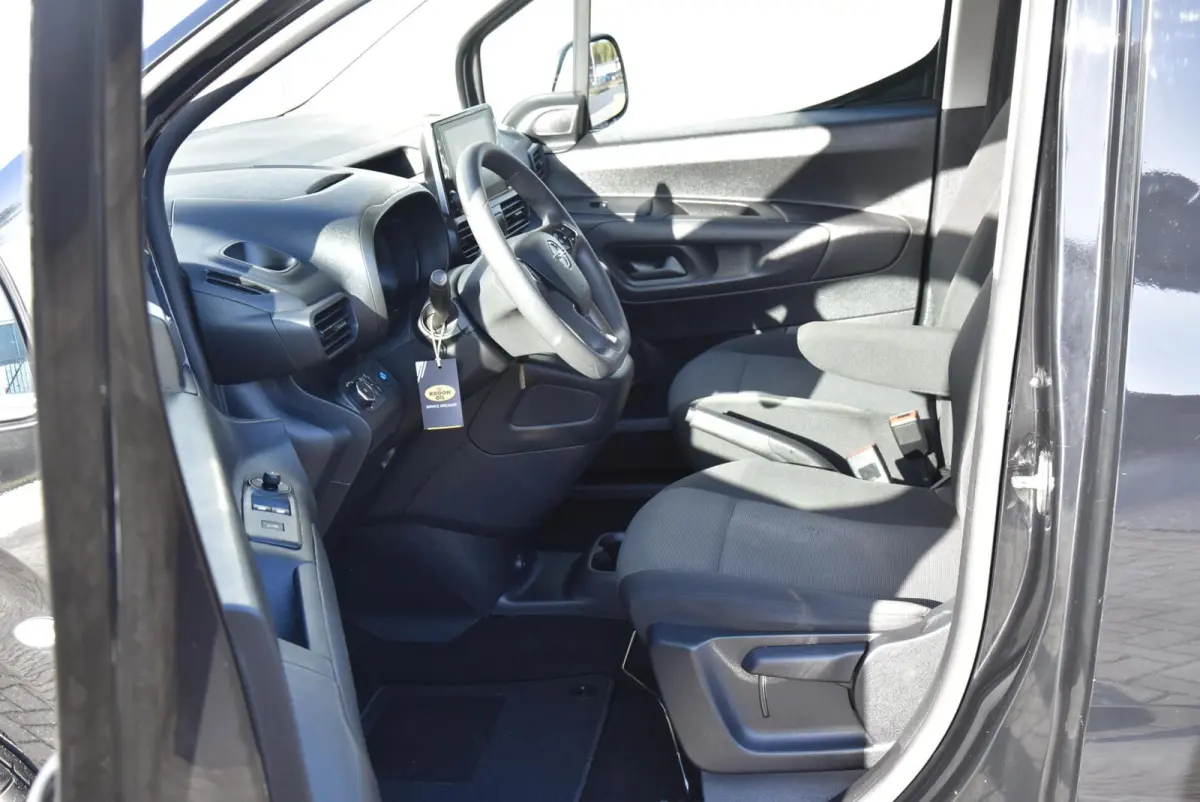 1.5D Airco Apple Carplay Navi Cruise PDC Trekhaak