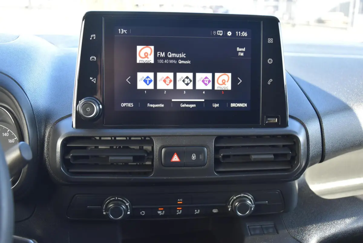1.5D Airco Apple Carplay Navi Cruise PDC Trekhaak