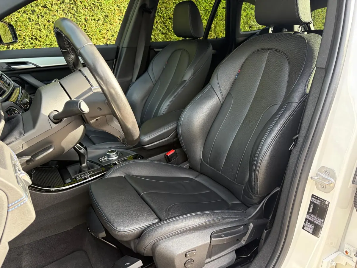 SDrive18i High Executive M-Sport Leder HUD Sfeerverlichting !!NIEUWBINNEN!!
