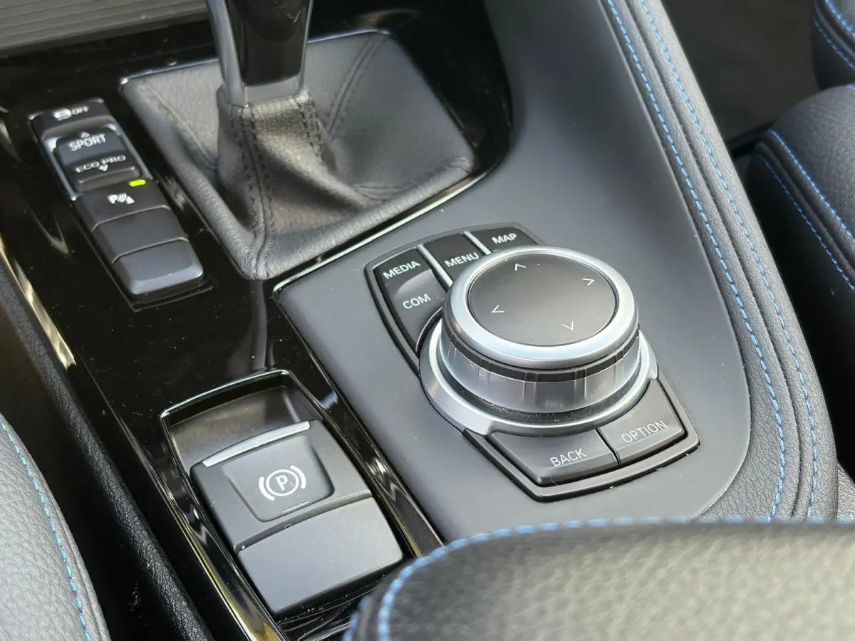 SDrive18i High Executive M-Sport Leder HUD Sfeerverlichting !!NIEUWBINNEN!!