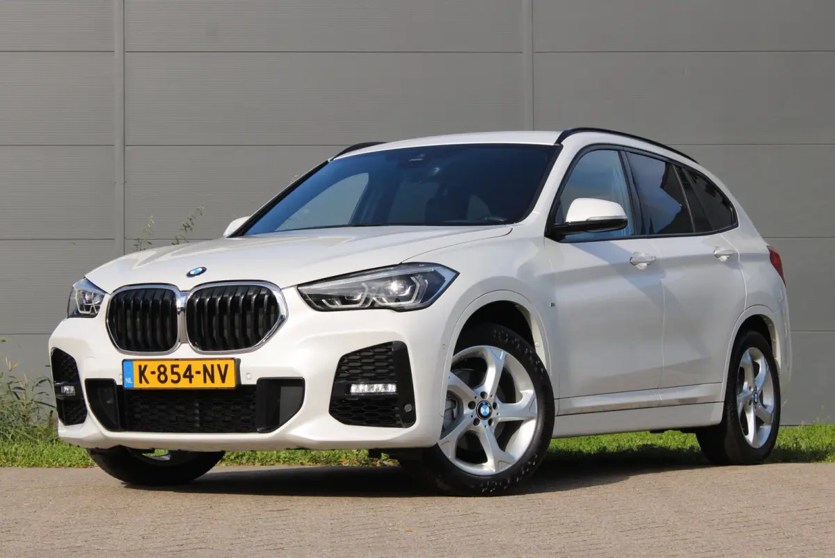 SDrive18i High Executive M-Sport Leder HUD Sfeerverlichting !!NIEUWBINNEN!!