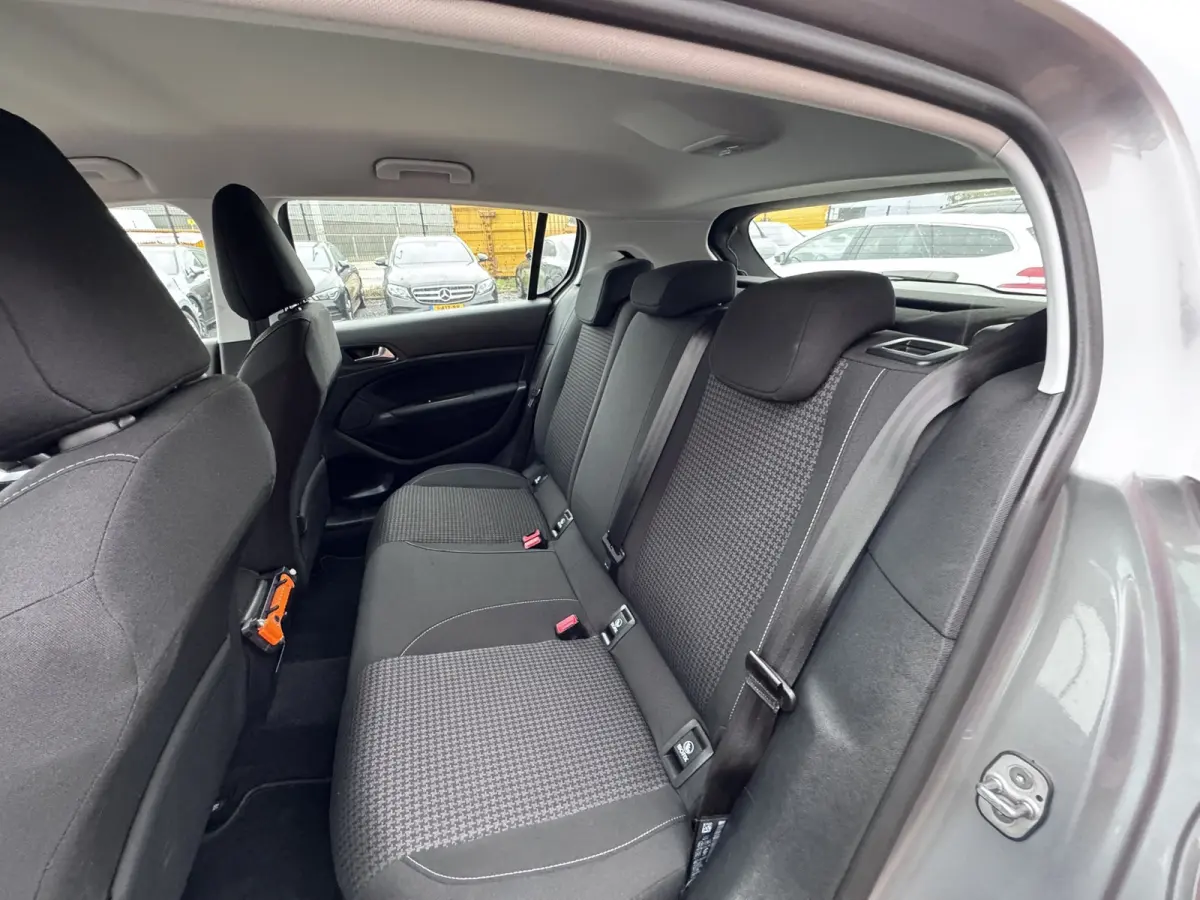 1.5 BlueHDi Blue Lease, Euro 6, Apple Carplay, Marge