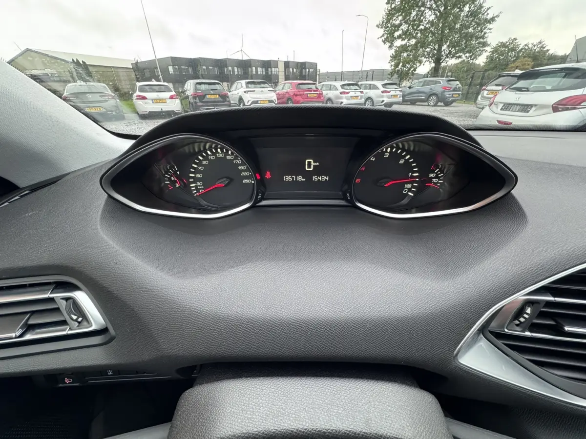 1.5 BlueHDi Blue Lease, Euro 6, Apple Carplay, Marge