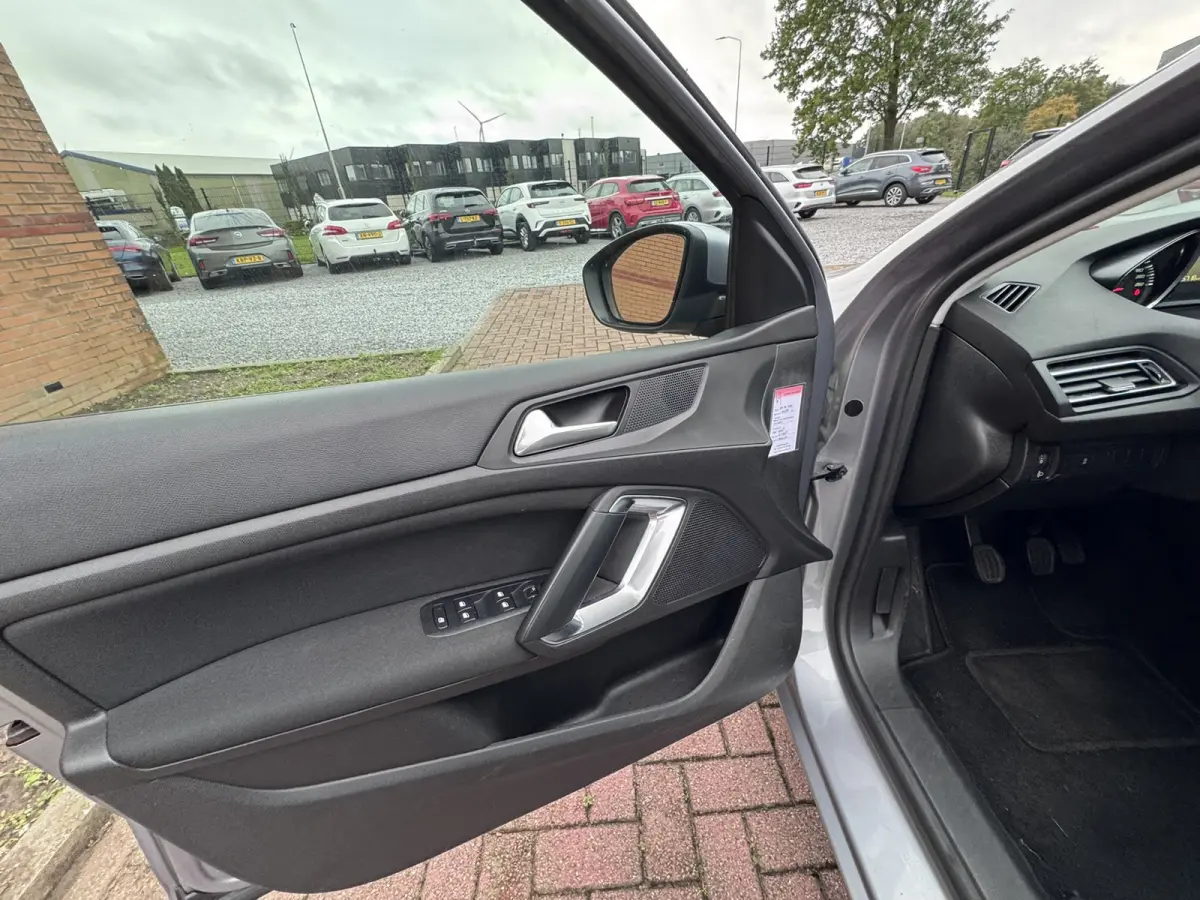1.5 BlueHDi Blue Lease, Euro 6, Apple Carplay, Marge