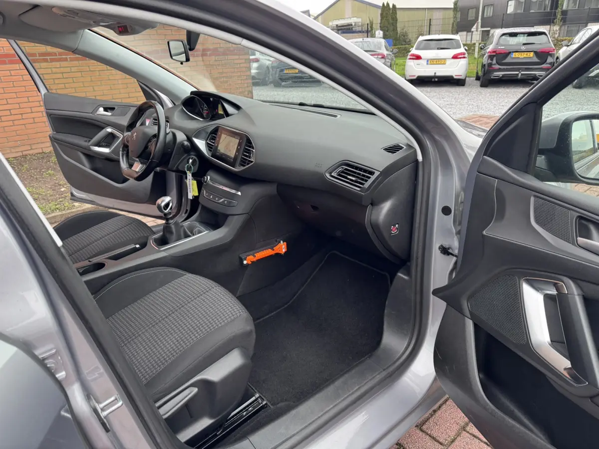 1.5 BlueHDi Blue Lease, Euro 6, Apple Carplay, Marge