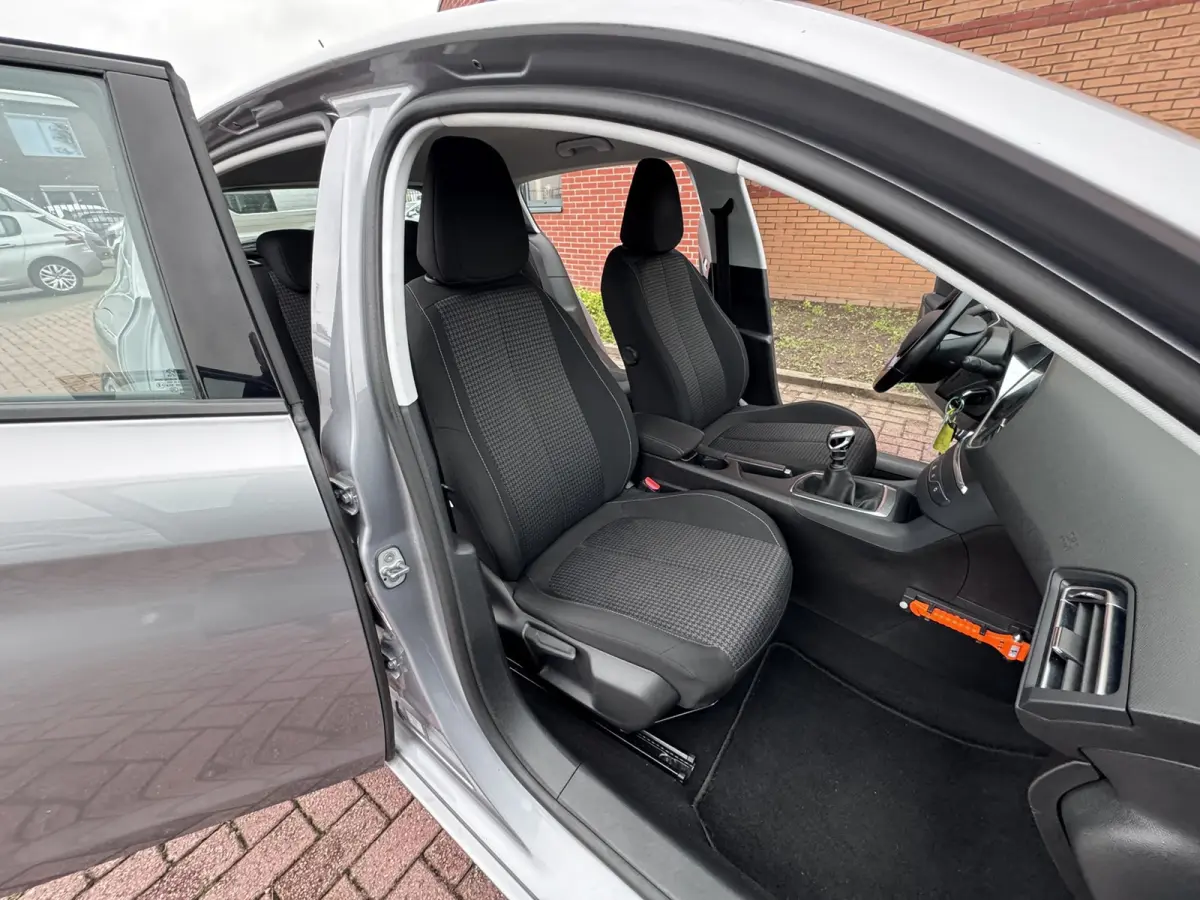1.5 BlueHDi Blue Lease, Euro 6, Apple Carplay, Marge