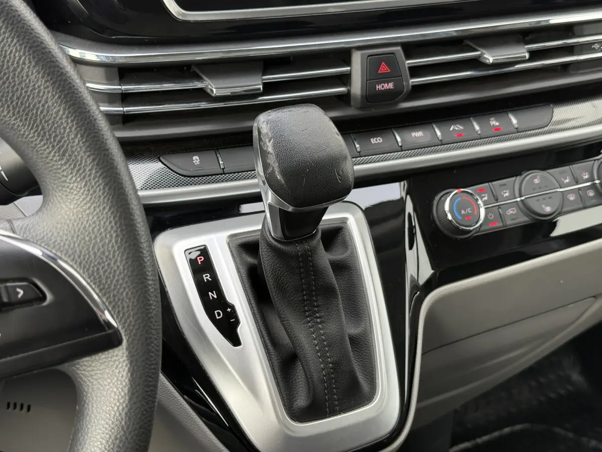 72kWh 204PK Elektrisch L3H2 280km WLTP ACC Stoelverwarming Snelladen Carplay LED Airco