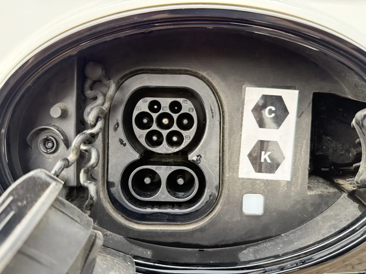72kWh 204PK Elektrisch L3H2 280km WLTP ACC Stoelverwarming Snelladen Carplay LED Airco