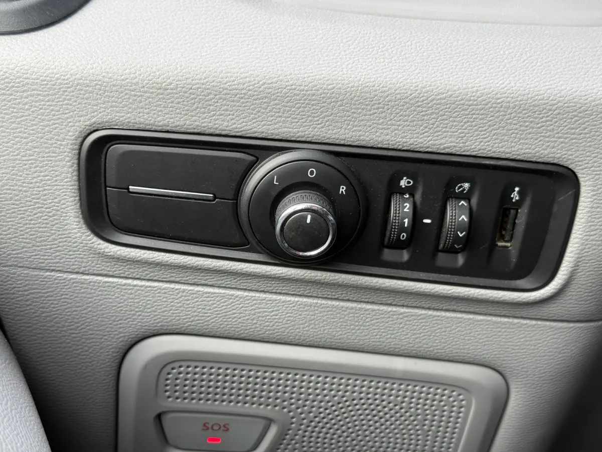 72kWh 204PK Elektrisch L3H2 280km WLTP ACC Stoelverwarming Snelladen Carplay LED Airco