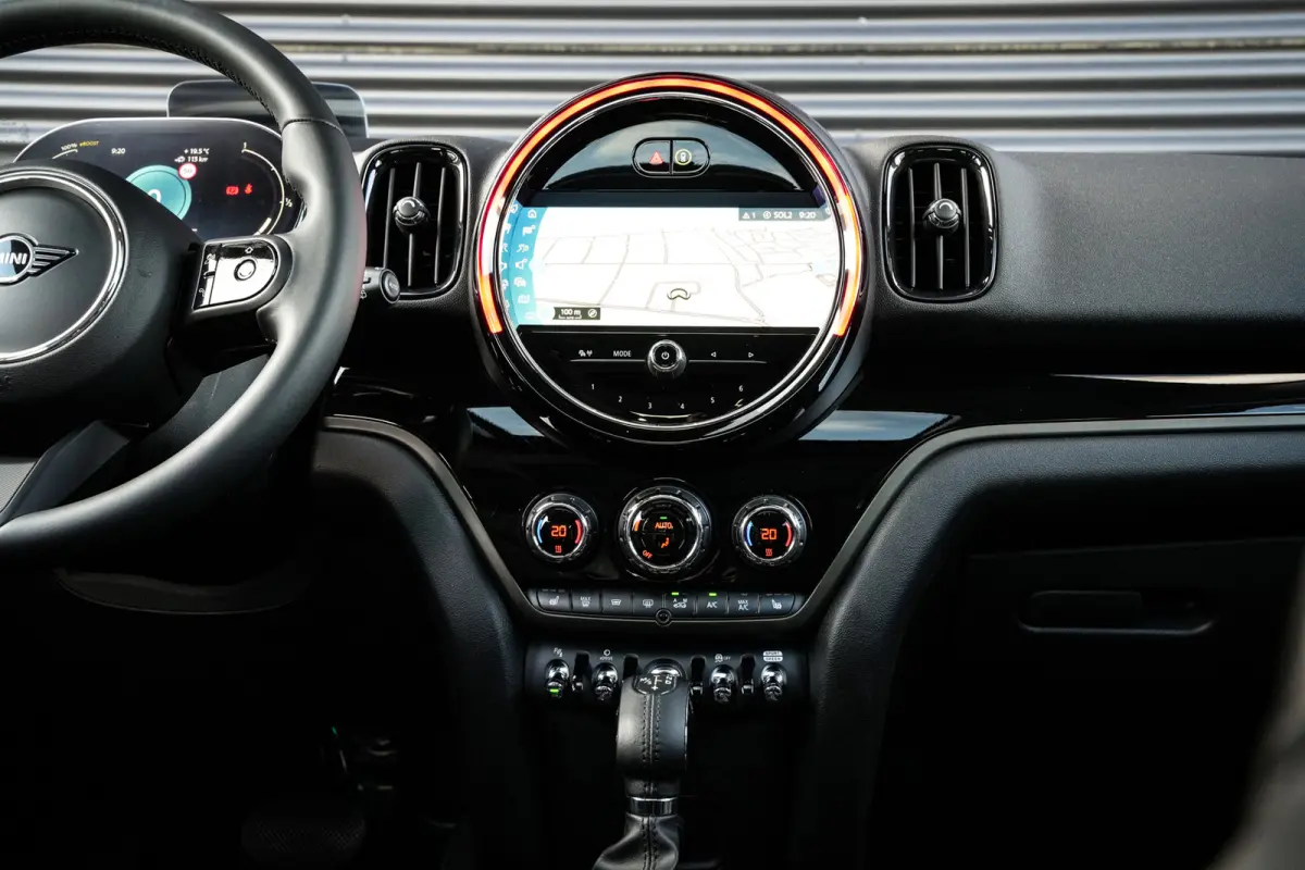 1.5 Cooper ALL4 Untamed Edition | Pano | Carplay | H&K | H.Leder | ACC | Groen metalic |