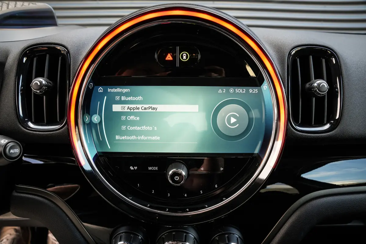 1.5 Cooper ALL4 Untamed Edition | Pano | Carplay | H&K | H.Leder | ACC | Groen metalic |
