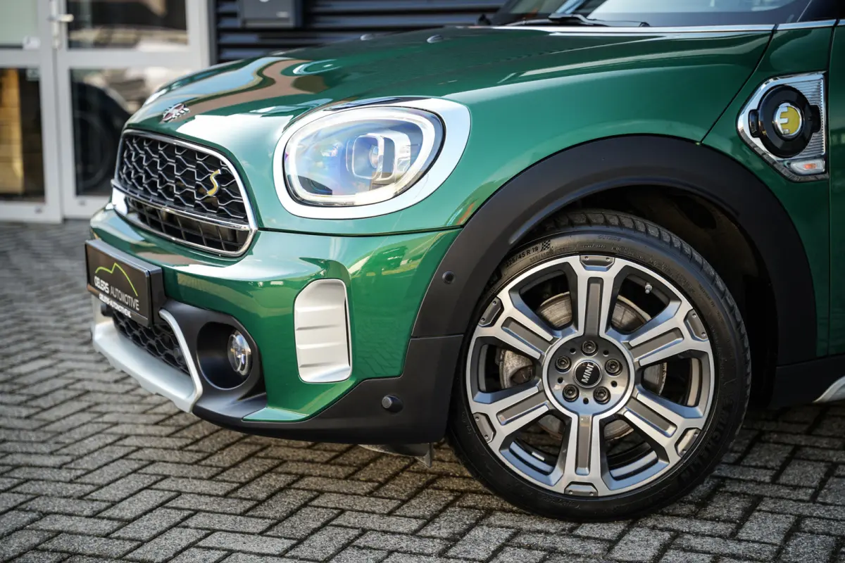 1.5 Cooper ALL4 Untamed Edition | Pano | Carplay | H&K | H.Leder | ACC | Groen metalic |