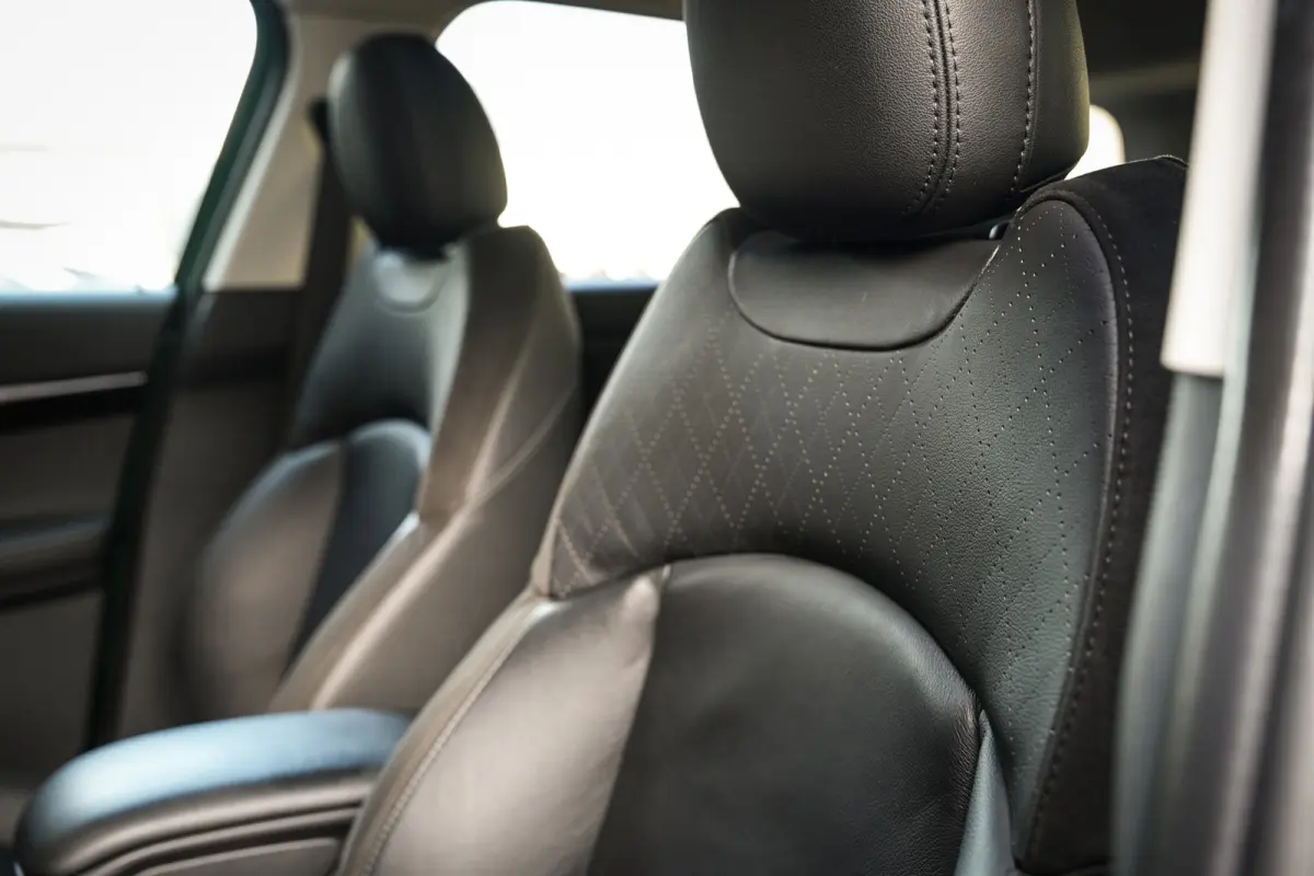 1.5 Cooper ALL4 Untamed Edition | Pano | Carplay | H&K | H.Leder | ACC | Groen metalic |