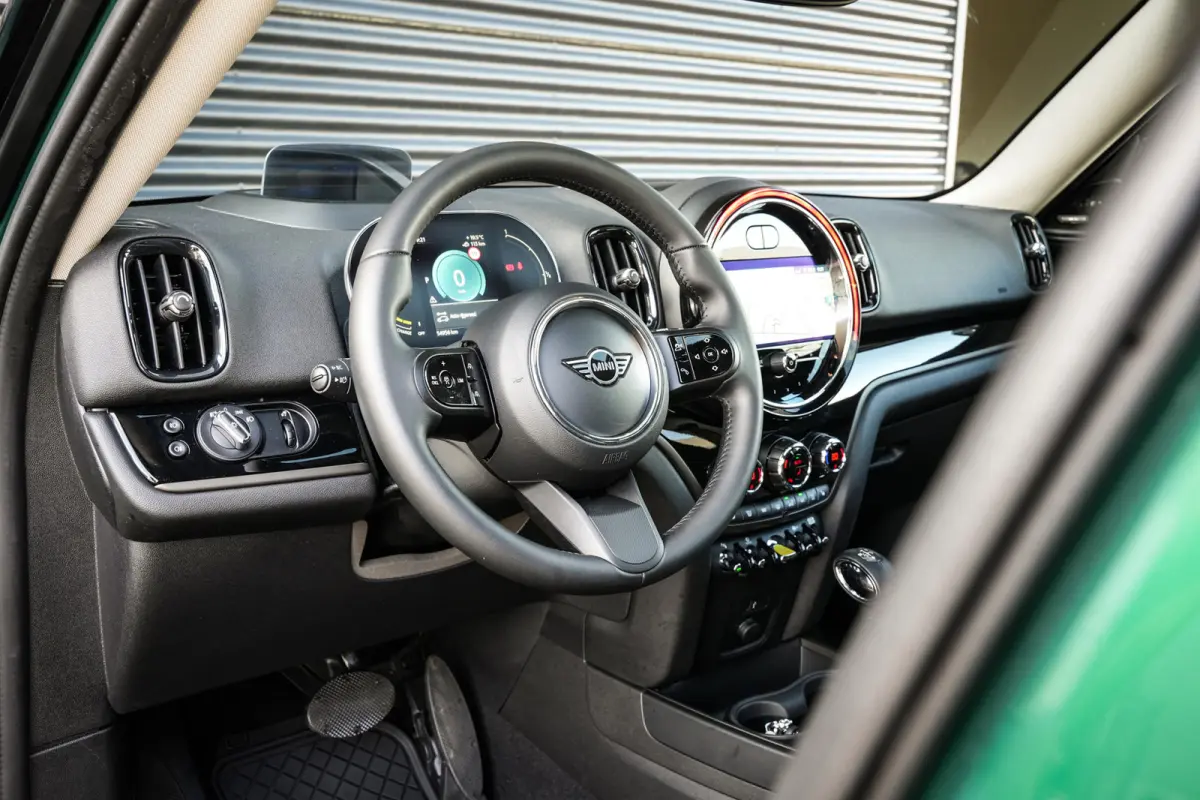 1.5 Cooper ALL4 Untamed Edition | Pano | Carplay | H&K | H.Leder | ACC | Groen metalic |