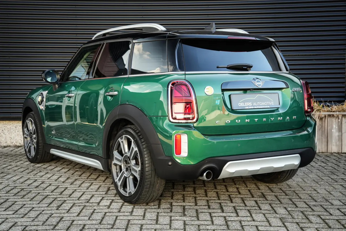 1.5 Cooper ALL4 Untamed Edition | Pano | Carplay | H&K | H.Leder | ACC | Groen metalic |