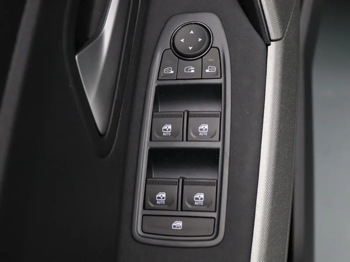 Hybrid 155pk Limited Edition Rondomzicht camera | Apple Carplay/Android Auto