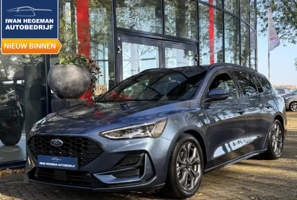 1.0 EcoBoost Hybrid ST Line | Winter Pack | PDC + Camera | Climate control | Apple Carplay/Android Auto |
