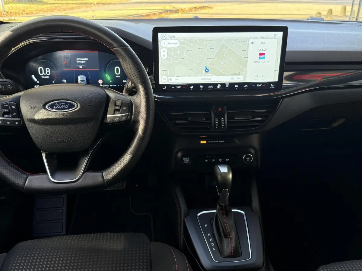 1.0 EcoBoost Hybrid ST Line | Winter Pack | PDC + Camera | Climate control | Apple Carplay/Android Auto |