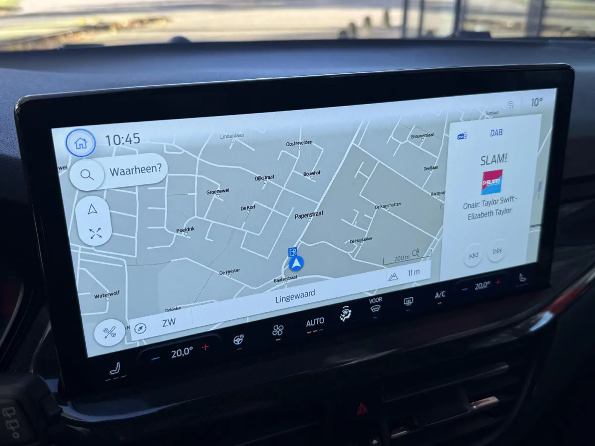 1.0 EcoBoost Hybrid ST Line | Winter Pack | PDC + Camera | Climate control | Apple Carplay/Android Auto |