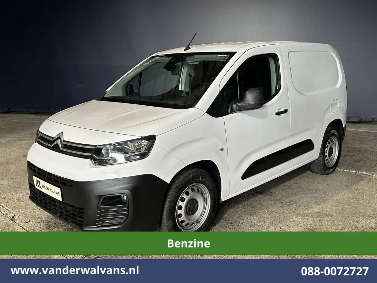 1.2 PureTech 130pk Automaat Benzine L1H1 Euro6 Airco | 3-zits | Camera | Navigatie | Apple Carplay Cruisecontrol, Android Auto, Parkeersensoren, Bijrijdersbank, BPM VRIJ