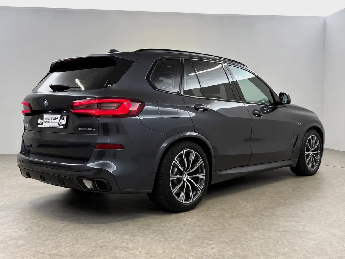 xDrive45e M-Sport Shadowline | Luchtvering | Pano | Camera | Virtual | HuD | Memory | Sfeer | Carplay
