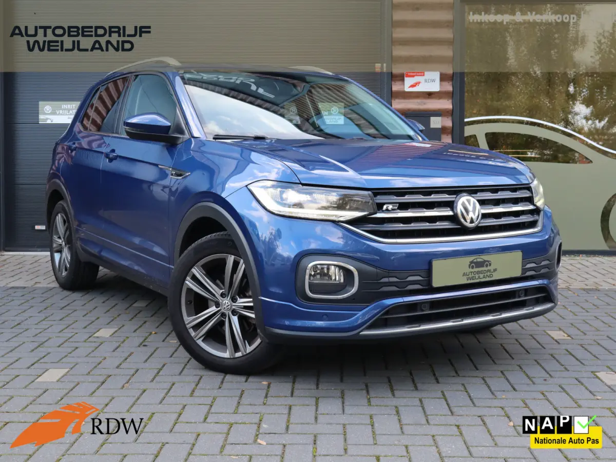 1.0 TSI R-line Automaat NL-auto I R-line I Navi I Carplay I PDC I 17" I Virtual I Blis I Leer I NL-auto I