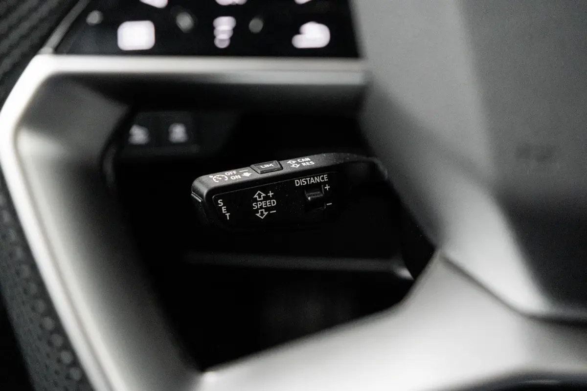 45 S Edition 82 kWh | ACC | S-Line interieur | Stoel- en stuurwielverwarming | Elektrische achterklep | 20 inch lichtmetalen velgen | VERLENGDE GARANTIE