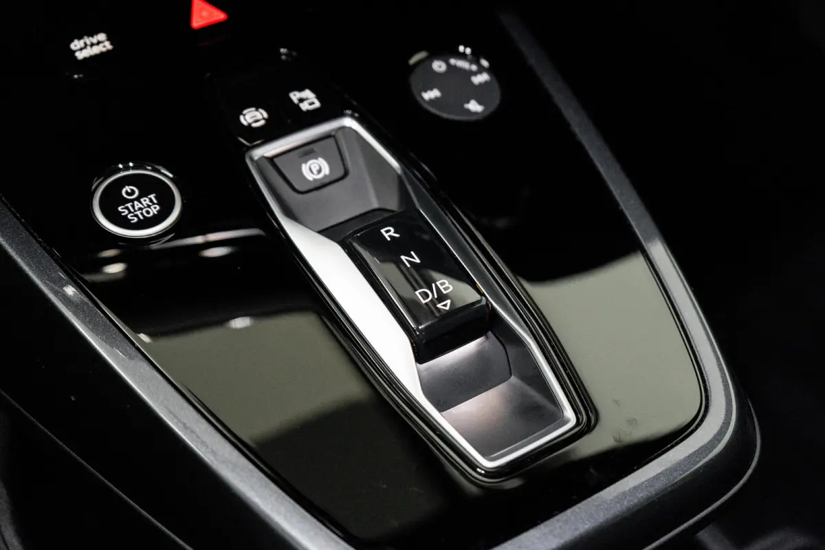45 S Edition 82 kWh | ACC | S-Line interieur | Stoel- en stuurwielverwarming | Elektrische achterklep | 20 inch lichtmetalen velgen | VERLENGDE GARANTIE