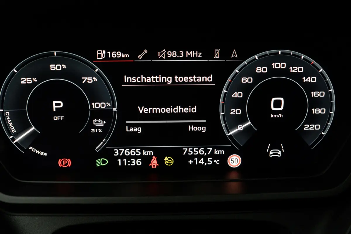 45 S Edition 82 kWh | ACC | S-Line interieur | Stoel- en stuurwielverwarming | Elektrische achterklep | 20 inch lichtmetalen velgen | VERLENGDE GARANTIE