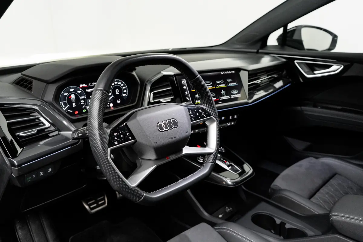 45 S Edition 82 kWh | ACC | S-Line interieur | Stoel- en stuurwielverwarming | Elektrische achterklep | 20 inch lichtmetalen velgen | VERLENGDE GARANTIE