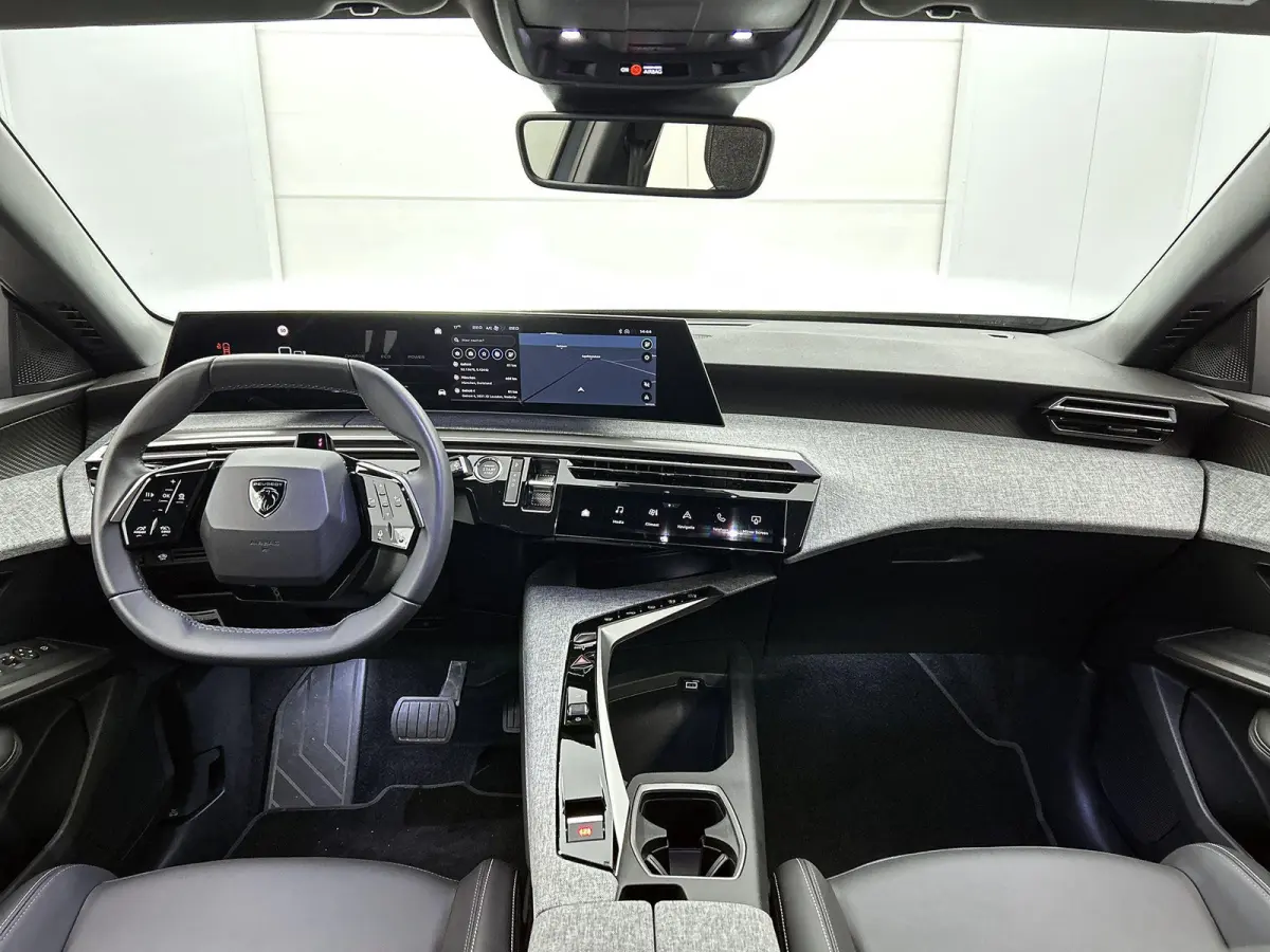 SUV Allure Avantage 73 kWh 210pk | Accu 99 % | 526km WLTP Actieradius | Navigatie | 360° Camera | Stuurverwarming | Adaptieve Cruise Control | Climate Control | Parkeersensoren v+a | Dodeho