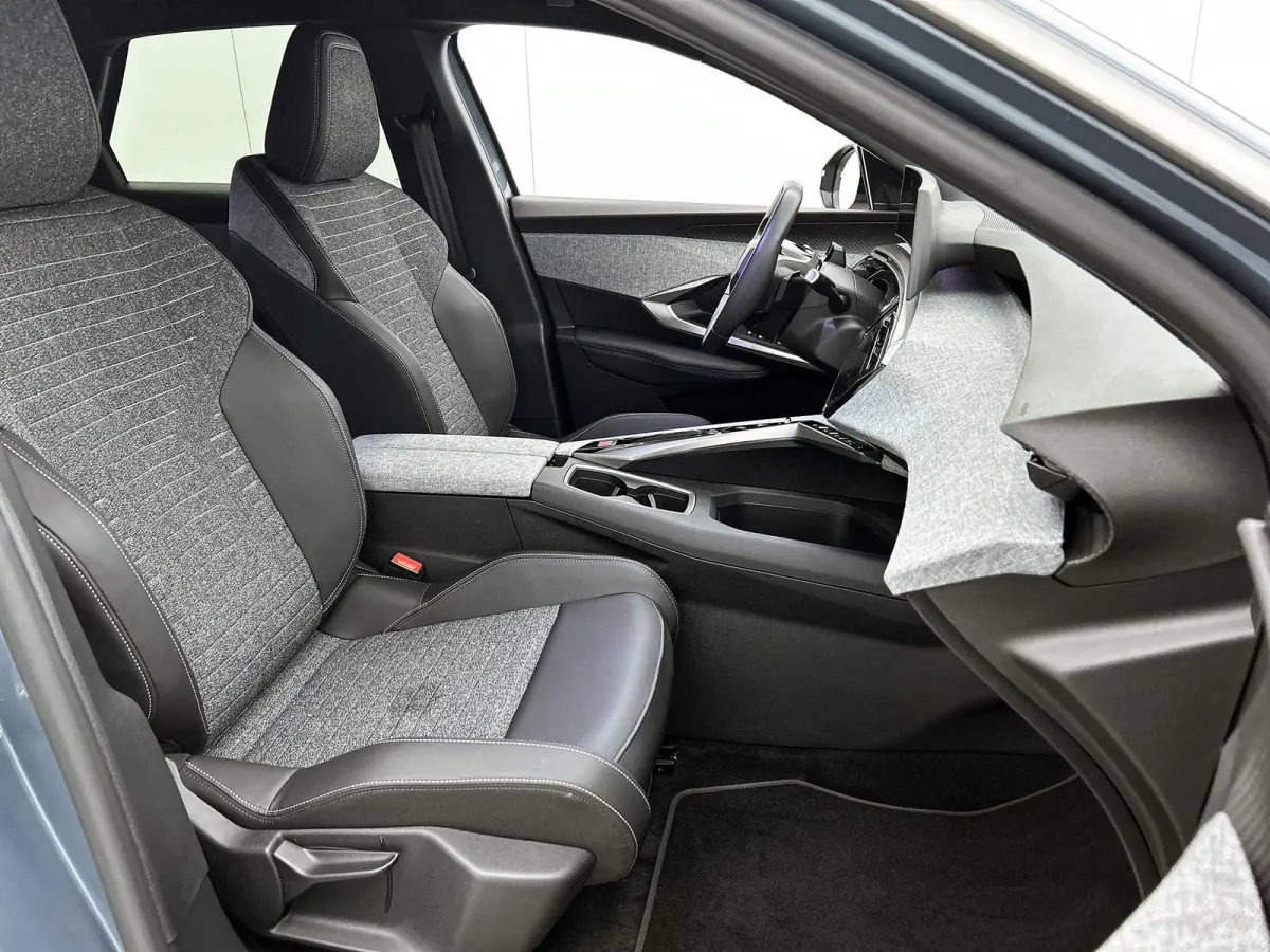 SUV Allure Avantage 73 kWh 210pk | Accu 99 % | 526km WLTP Actieradius | Navigatie | 360° Camera | Stuurverwarming | Adaptieve Cruise Control | Climate Control | Parkeersensoren v+a | Dodeho