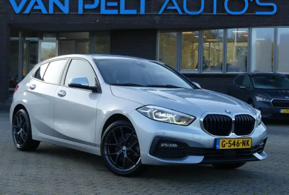 118i 140PK Automaat Executive Edition