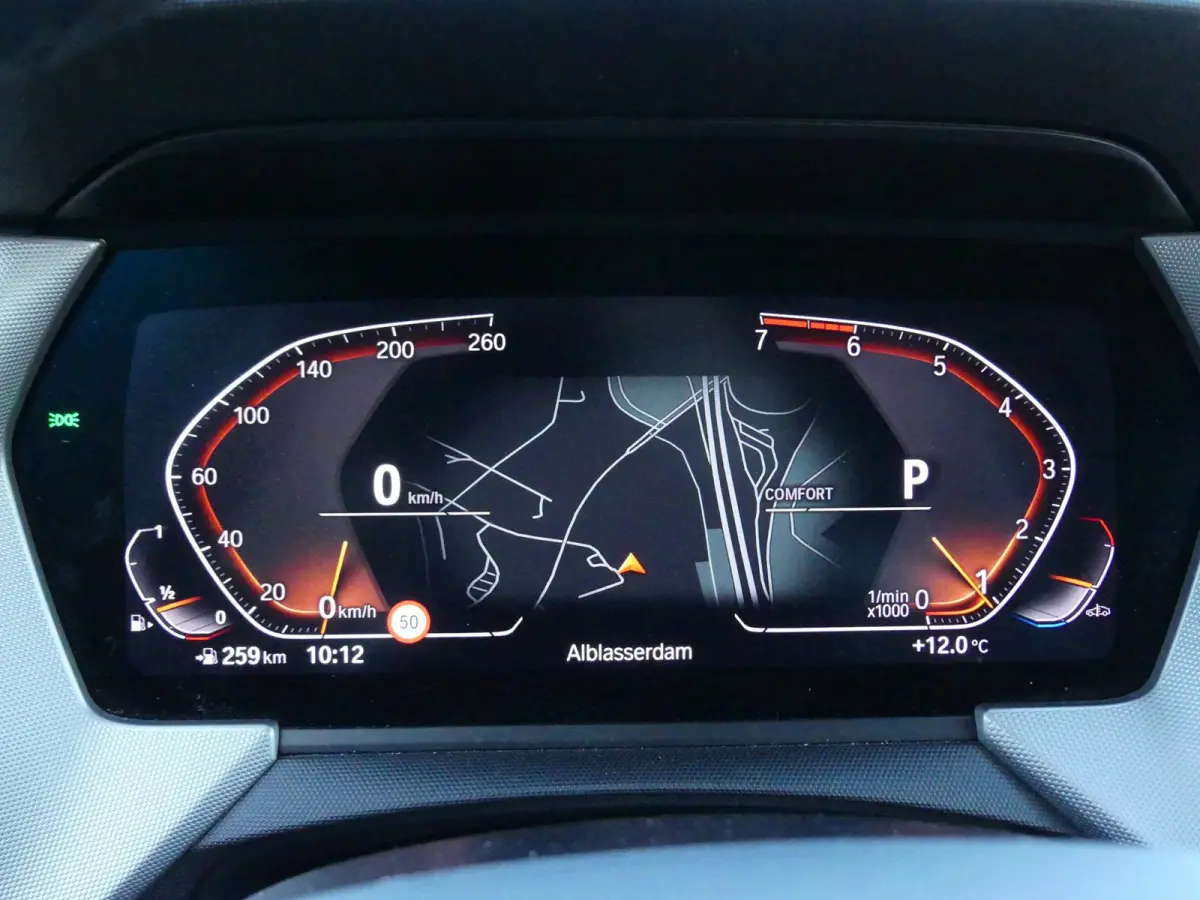 118i 140PK Automaat Executive Edition