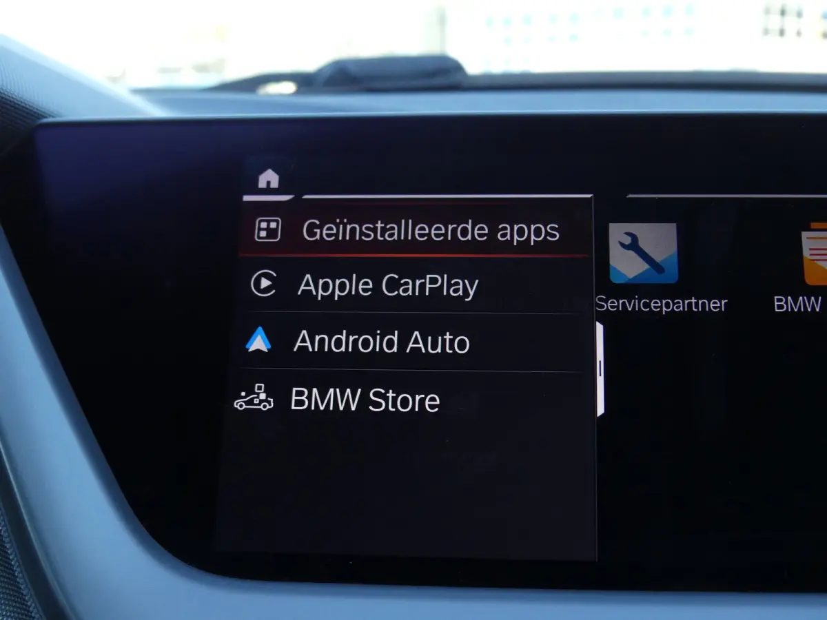 118i 140PK Automaat Executive Edition