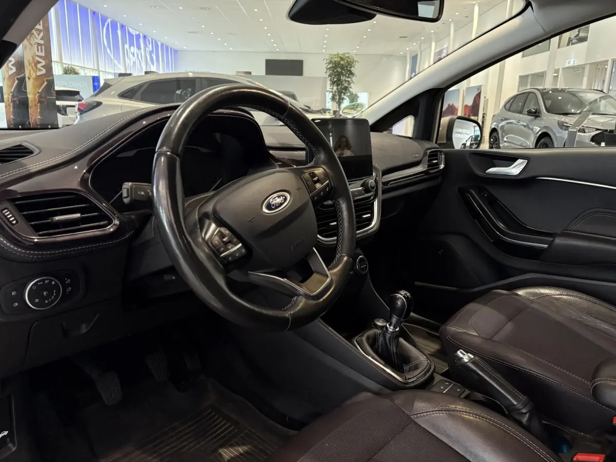 1.0 EcoBoost Vignale | HALF LEDEREN BEKLEDING | WINTER PACK | NAVI | B&O AUDIO | CAMERA | LM VELGEN |