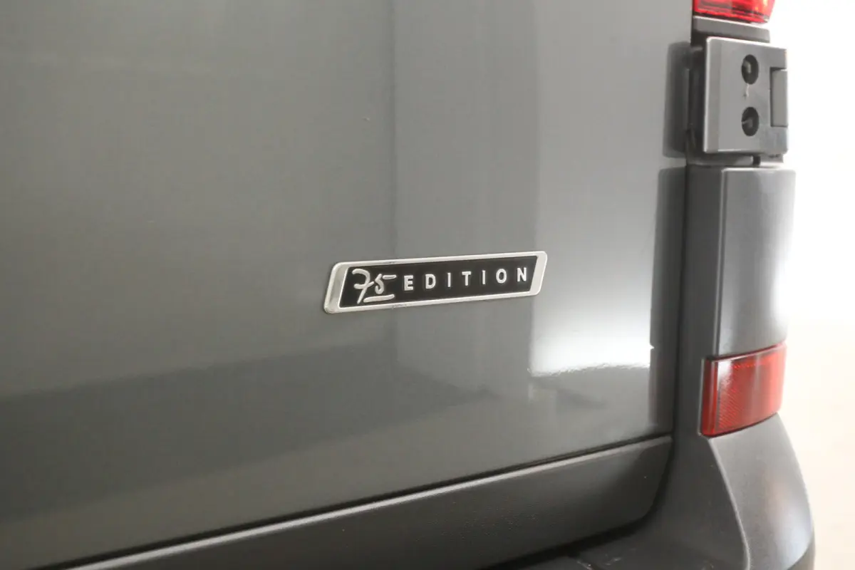 2.0 TDI L3H3 140PK 75 Edition | Automaat | Airco | Camera | Cruise | Carplay | 3000KG Trekgew. | Parkeersens.