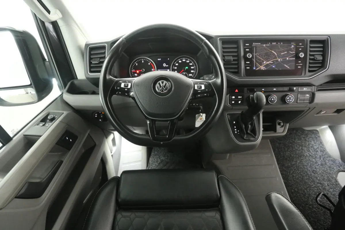 2.0 TDI L3H3 140PK 75 Edition | Automaat | Airco | Camera | Cruise | Carplay | 3000KG Trekgew. | Parkeersens.