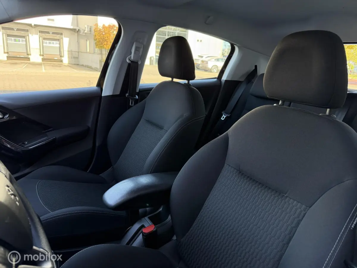 1.2 PureTech | NAP | Trekhaak | Airco | CarPlay