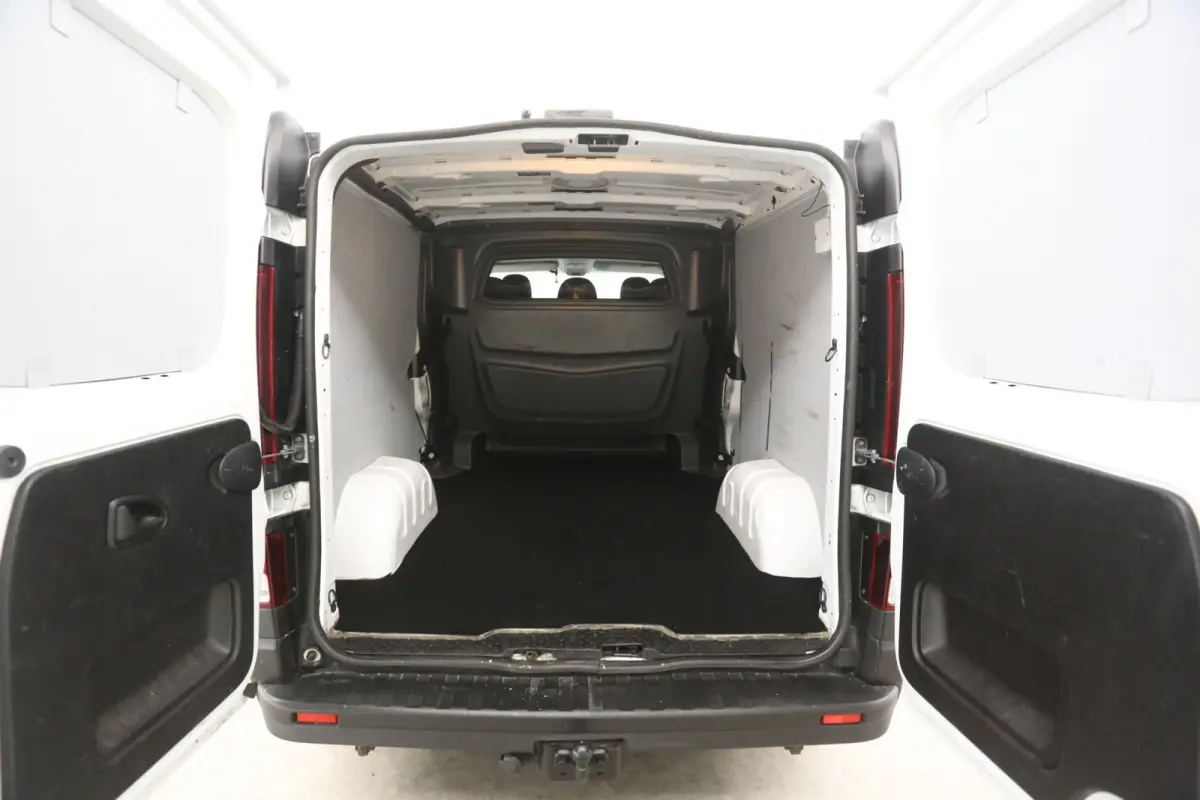 1.6 CDTI L2H1 | Dubbele Cabine | Airco | Camera | Cruise | Trekhaak