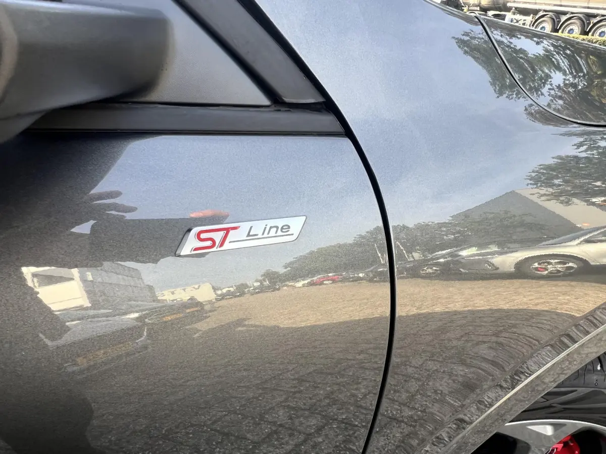2.5 PHEV ST-Line X | Panoramadak | Afn. Trekhaak | Adaptieve Cruise Control | Stoel-/stuurverwarming | VOL!