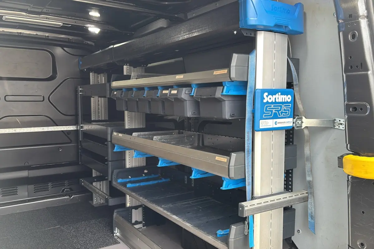 320 2.0 TDCI L1H1 Limited | Trekhaak | Sortimo inrichting | Camera | Stoelverwarming