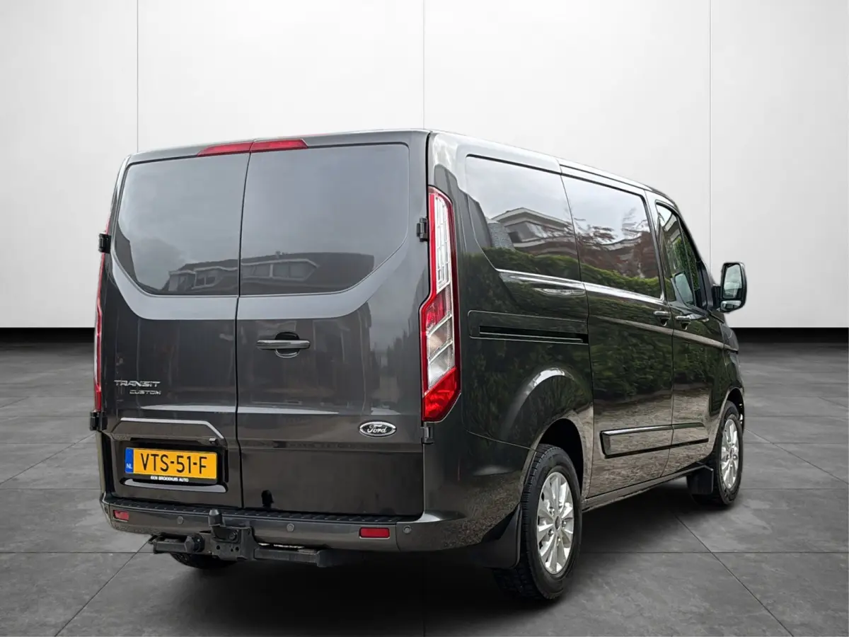 320 2.0 TDCI L1H1 Limited | Trekhaak | Sortimo inrichting | Camera | Stoelverwarming