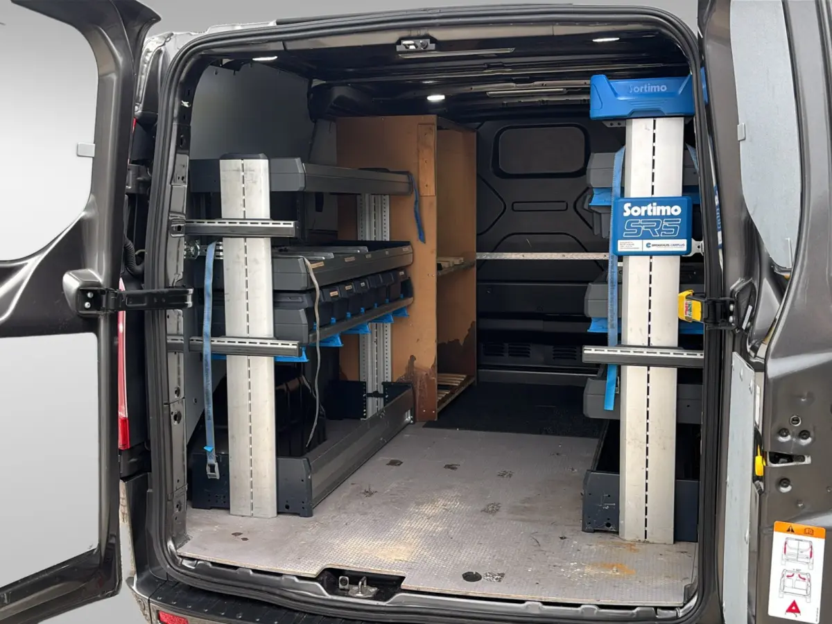 320 2.0 TDCI L1H1 Limited | Trekhaak | Sortimo inrichting | Camera | Stoelverwarming