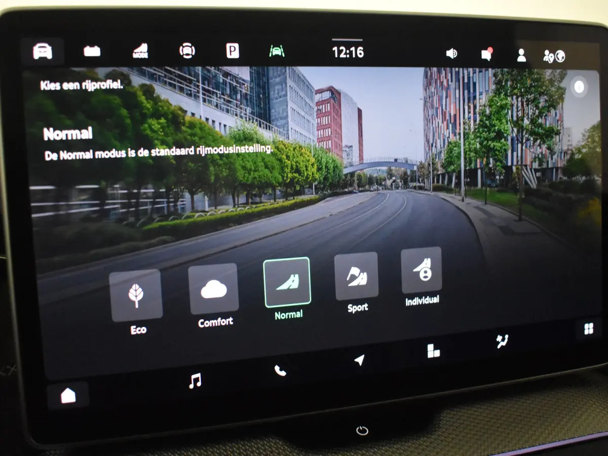 1.5 TSI PHEV Sportline Business 204PK DSG/AUT | Head-up display | Elektr glazen pano-dak | Trekhaak uitklapbaar | Stoel/stuurverw | Cruise contr adapt | Side assist | DAB | NAVI | LED | 19"L