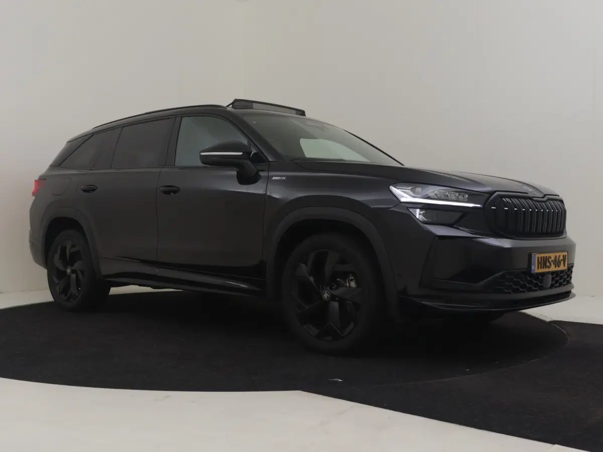 1.5 TSI PHEV Sportline Business 204PK DSG/AUT | Head-up display | Elektr glazen pano-dak | Trekhaak uitklapbaar | Stoel/stuurverw | Cruise contr adapt | Side assist | DAB | NAVI | LED | 19"L
